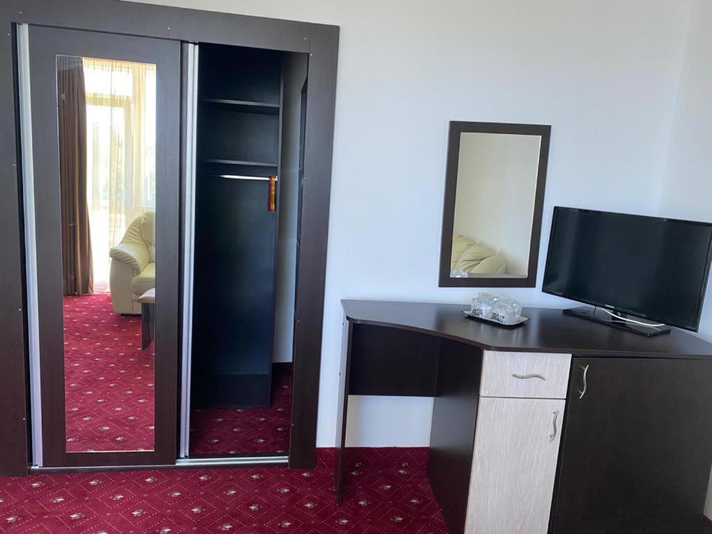Complex Hotelier Felix - Perla Marii Eforie Nord Exteriör bild